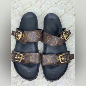 Louis Vuitton Monogram Brown and Gold Slides Size 8